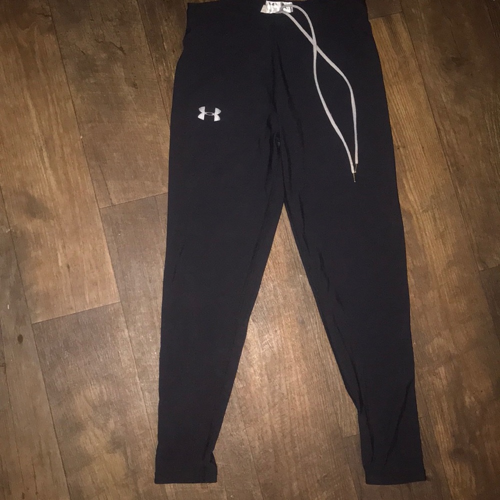 black under armour tights !